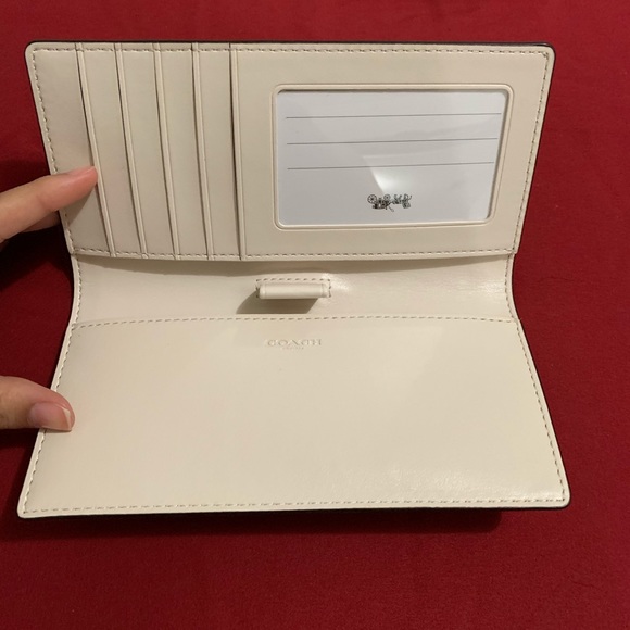 🛑( SOLD )Coach Signature Bifold Wallet - Picture 3 of 7